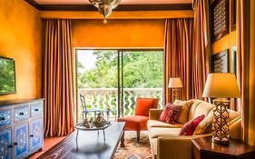 Avani Victoria Falls Resort